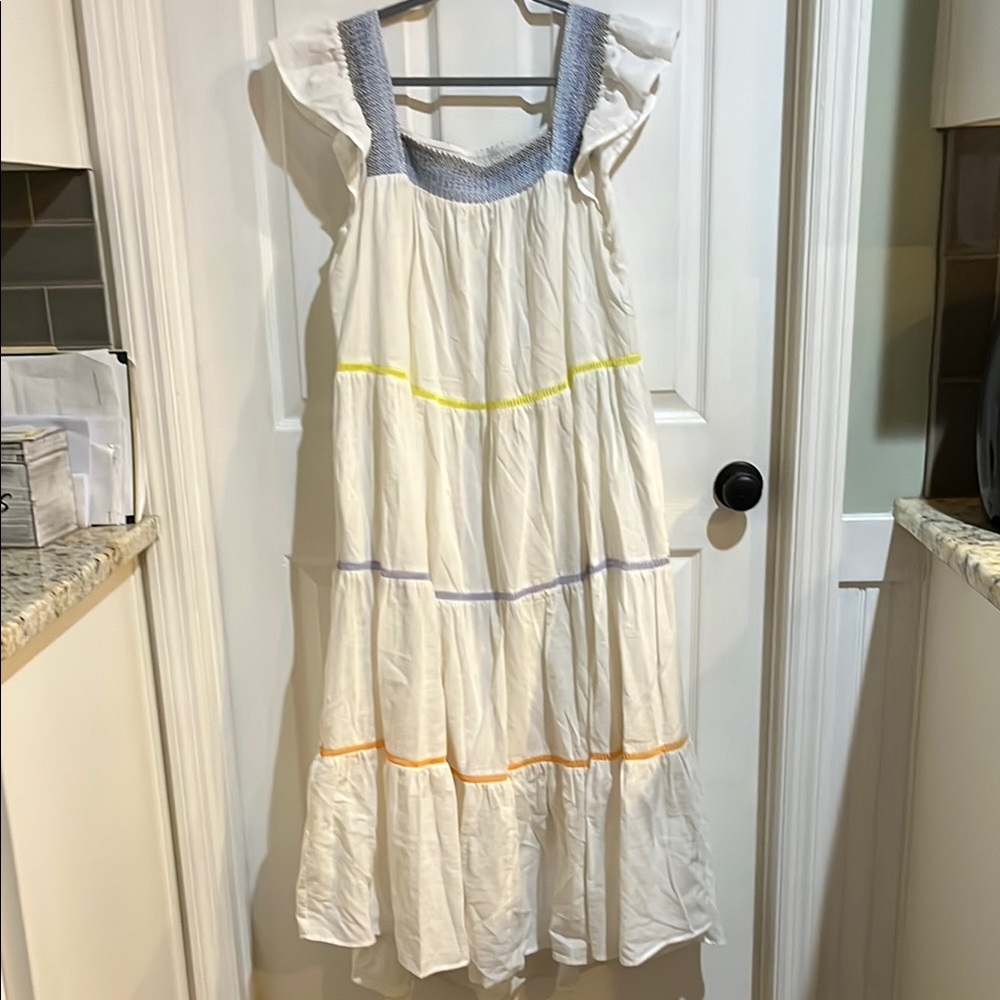 Perfect flowy summer dress